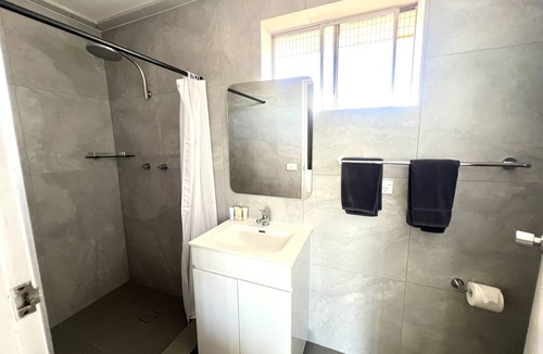 Forbes Hotel | Adrian Motel