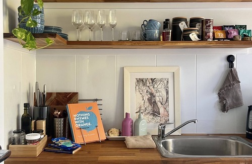 Orange Apartment | Affordable & luxurious private guest suite | The Baker's Bed
