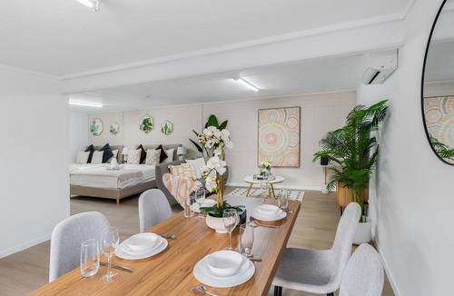 Jindalee House | Affordable Studio sleeping and living space combined
