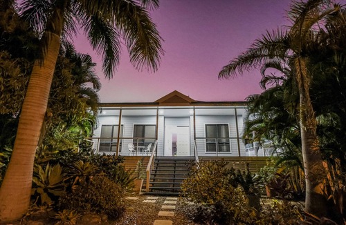 Agnes Water House | Agnes Bliss Luxe 4BDR Coastal Retreat in Central Agnes Water Walk Everywhere