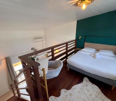 Cayenne Apartment | Air-conditioned studio with mezzanine in Cayenne