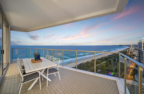 Broadbeach Apartment | Air On Broadbeach