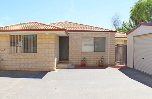 Wonthella House | Airconditioned Geraldton Luxury Retreat