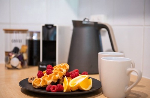 Airlie Beach House | Airlie Beach main street 2 minute walk