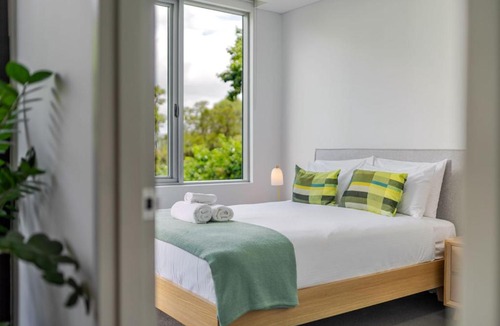Waterloo Apartment | Airy Waterloo Apartment with Pool & Gym Access