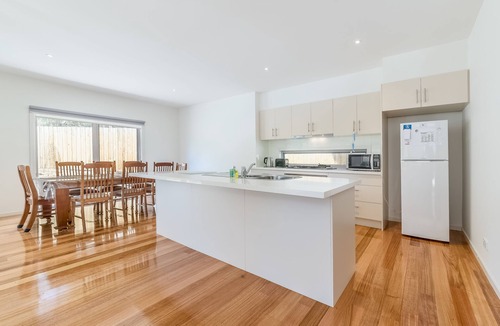 Ventnor House | ALANDALE 2-9 GUESTS S