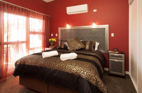 Middleton Beach Villa | Albany Waves