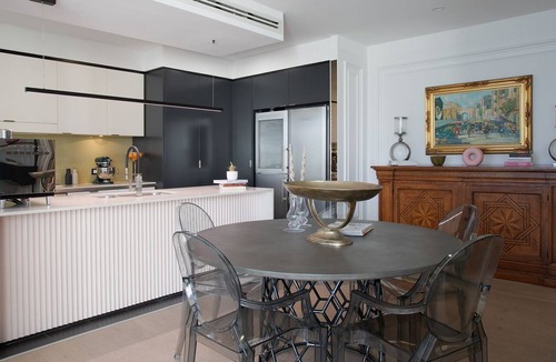 Camperdown Apartment | Alexandra Breeze, Camperdown