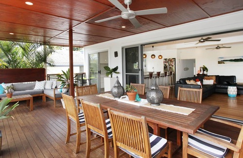 Alexandra Headland House | Alexandra Headland 5 Bedroom North facing beach home