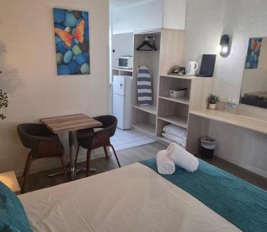 Bundaberg West Hotel | Alexandra Park Motor Inn