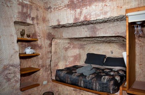 Coober Pedy Apartment | Ali's Underground Studio