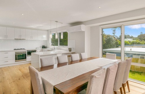 Smiths Beach House | All Decked Out - sleeps 11
