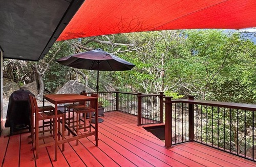 Arcadia House | Alma Rocks