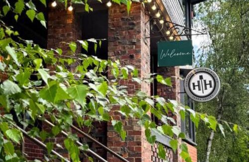 Warburton Hotel | Alpine Hotel, Eat Drink Sleep