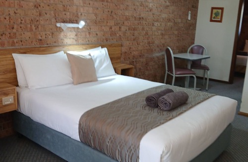 Gunnedah Hotel | ALYN MOTEL