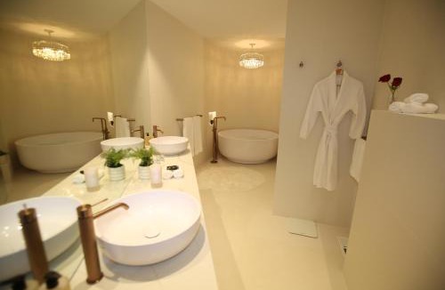 Turners Beach Apartment | Amarè Beachside Luxury