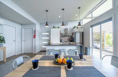 Coles Bay Apartment | Amaroo 1- Freycinet Holiday Houses
