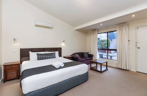 Tumut Hotel | Amaroo Motel