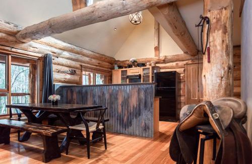 Sawmill Settlement House | Amaruq Log Cabin