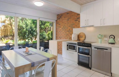 Merimbula Apartment | Amazing view from this centrally located 2 bed unit in the heart of Merimbula.