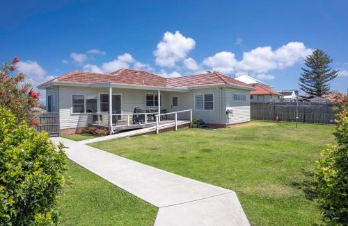Narooma Hotel | Amooran Oceanside Apartments and Motel