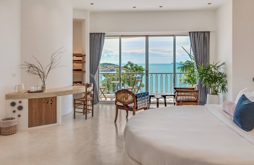 Moo 5 Resort | Ampersand Resort