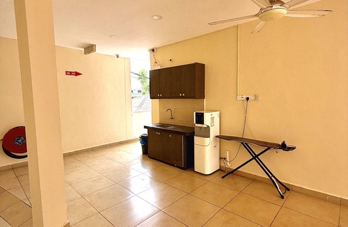 Lubok Buaya Hotel | Amzar Motel Cenang