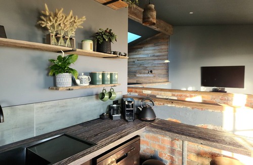 Exeter Cottage | An Old Dairy transformed into a Couples Boutique Farm Stay