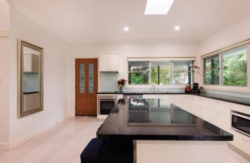 Hat Head House | Anais Hat Head 5 Bedroom House 10 Guests