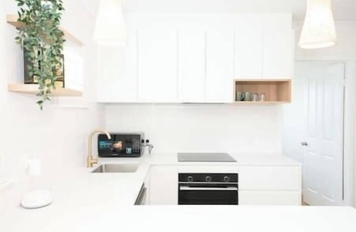 Redcliffe Apartment | Anchor at Redcliffe - Retreat on the Peninsula