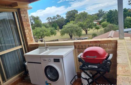 Dianella Apartment | Angel Apartment Your home away from home