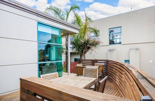 Anglesea Apartment | Anglesea Waterfront Resort 39 - Tennis Court and Pool