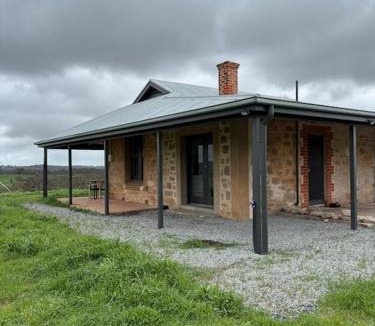 Spring Farm Apartment | Annabelle's Cottage