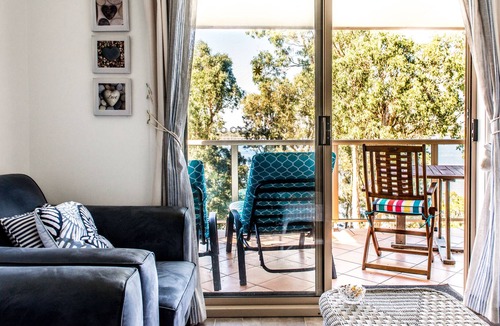 Corlette Bed & Breakfast | Anne's Waterfront Haven B&B