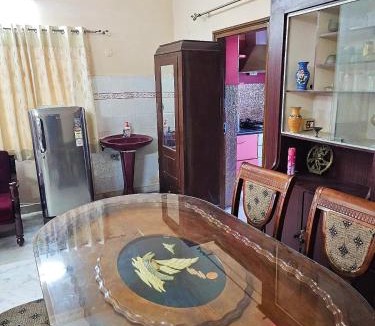 Toli Chowki House | Antique home stay