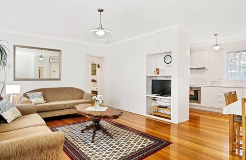 Blackburn Apartment | Apartment 2 Vine Str Blackburn