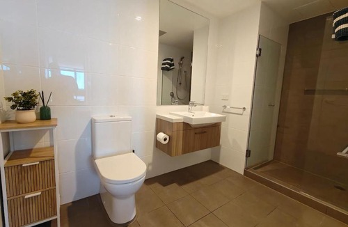 Adelaide Central Business District Apartment | Apartment in Adelaide CBD with parking