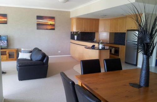 Rockingham Apartment | Apartments in Australia