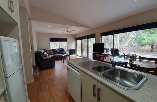 Forge Creek Apartment | Apollo - 1 Nt(waterfront)