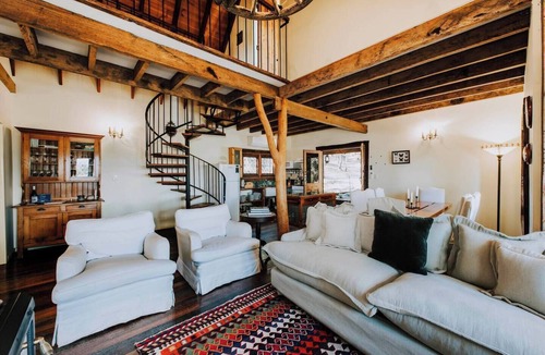 Budgee Budgee Cottage | Apple Tree Cottage An Idyllic Country Reset