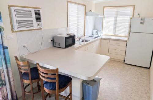 Lancelin House | Aqua Sands Chalets