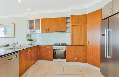Tugun Apartment | Aqua Solai 9 - Absolute Beachfront Tugun - Min. 3 night stays - Linen Provided