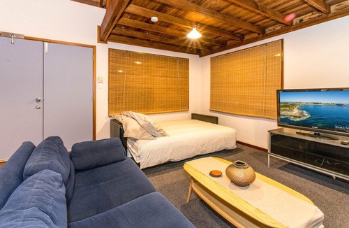 Angourie House | Aqualuna- Excellent surfing beaches - FREE WIFI