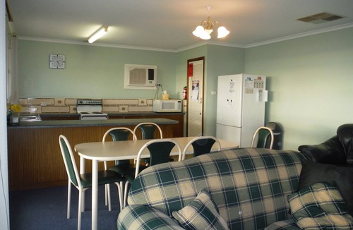 Moonta Bay Hotel | Aquamarine, Moonta Bay