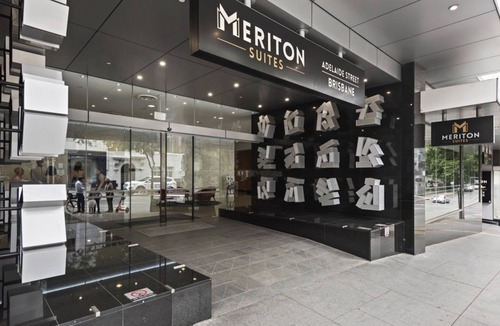Brisbane Central Business District Apartment | Arabian Nights-Level 60-Meriton Suites