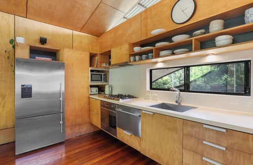 Point Lookout House | Architect-Designed Beach House in Point Lookout