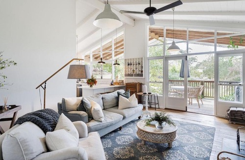 Red Hill South House | 'Ardbrae' Countryside Tranquility with a Charming Cottage