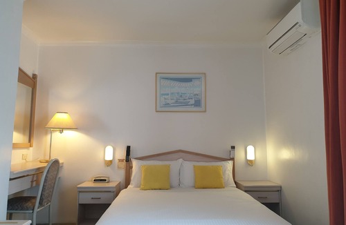 North Melbourne Hotel | Arden Motel