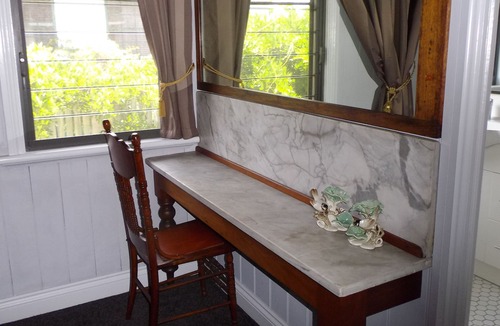 Warwick House | Area 51 Warwick -a very special place to stay