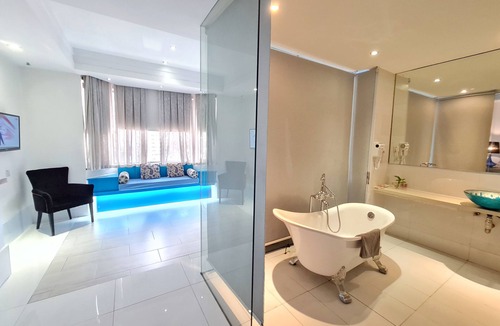 City Centre Hotel | Arenaa Star